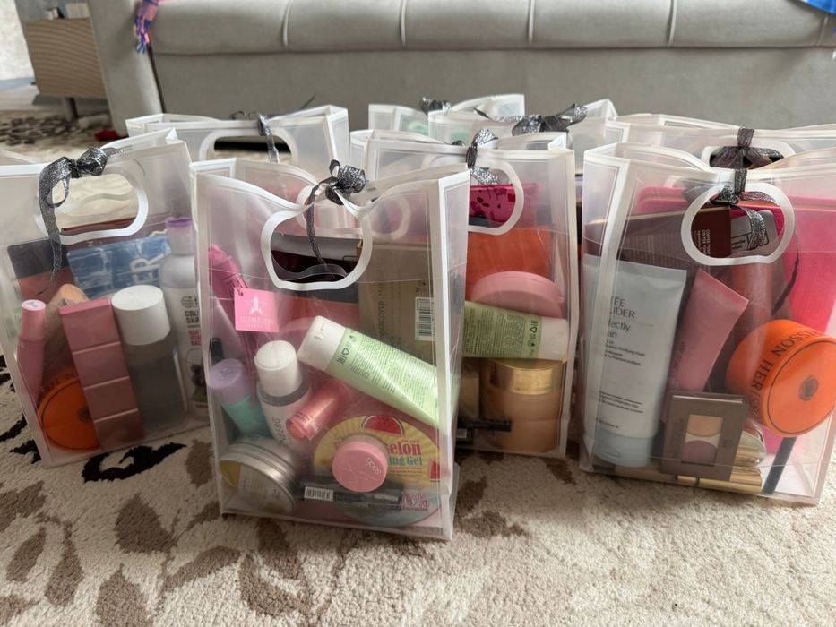 Подарычные наборы косметика