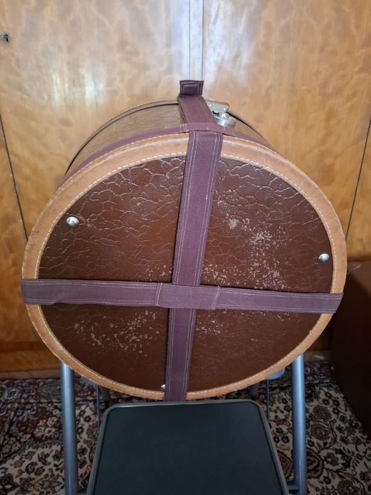 Старинна кутия за шапки