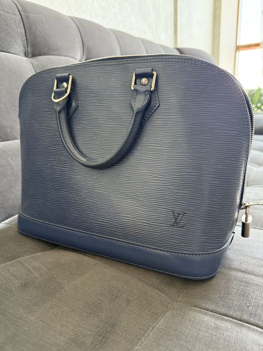 Продам Сумку  LV alma