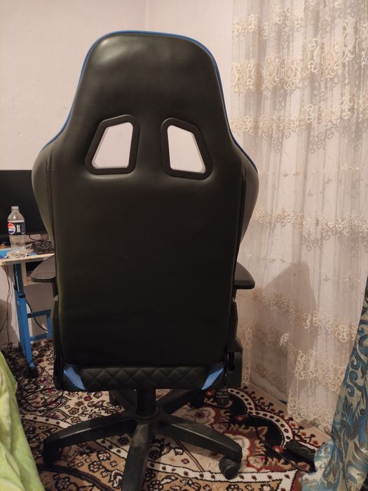 Kompiyuter uchun / Gamerlar stol. O'yin kreslosi