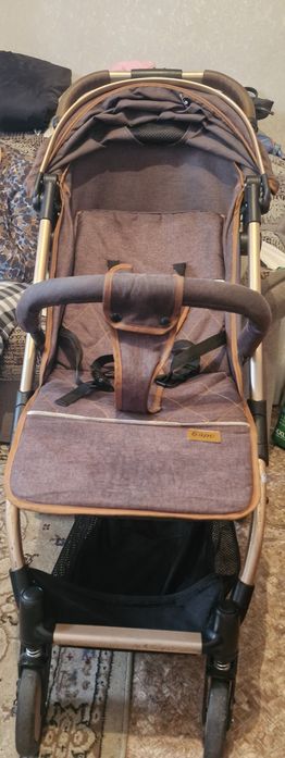 Продаётся прогулочная коляска
