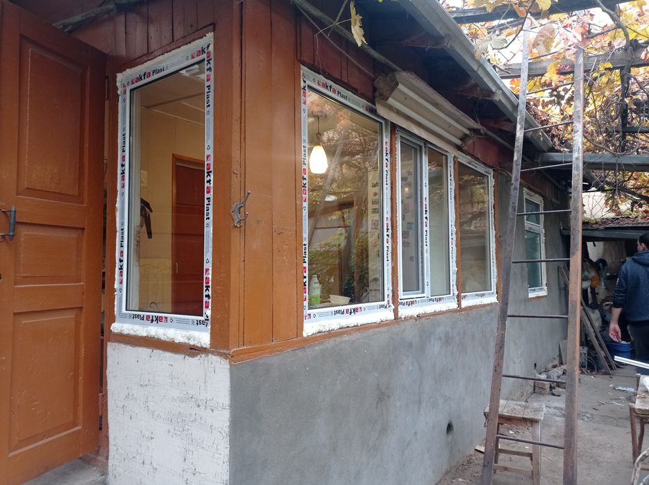 Окна , двери с гарантией. От 500 тыс за кв метр.Плaстиковые Окна двери