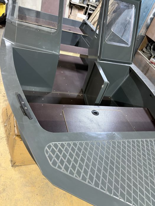 Моторная лодка из ПНД