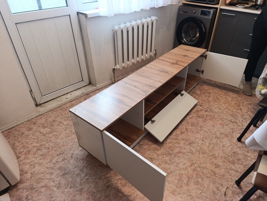 Тумба под телевизор