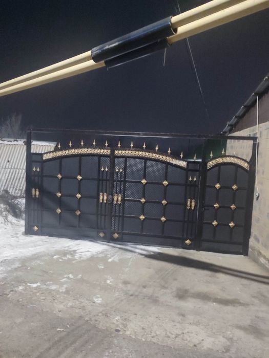 Срочно продам часный дом с магазином