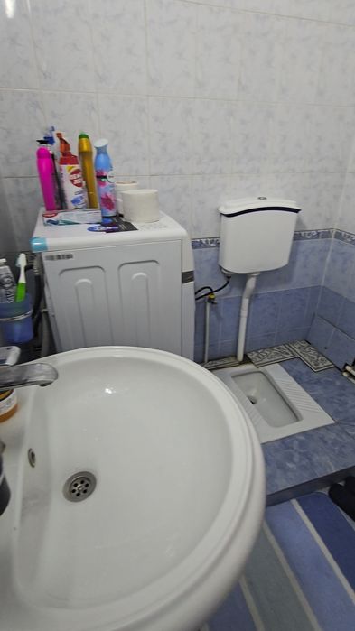 Novza mahalla 3xonali Kvartira SROCHNA Sotiladi!