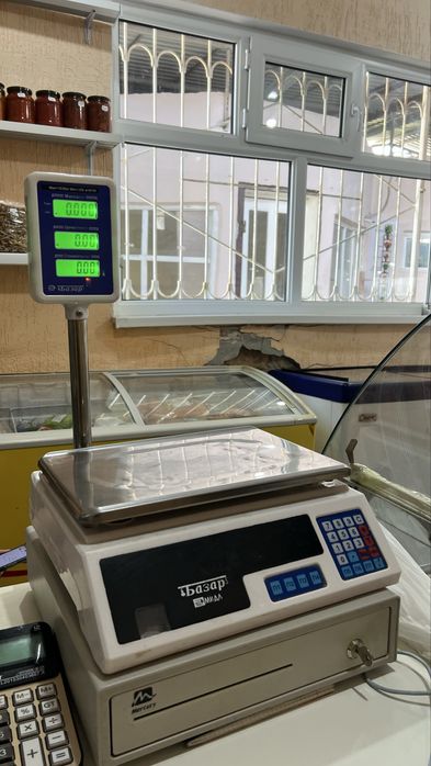 Продам Магазинное Оборудование