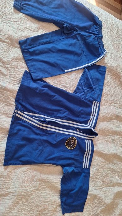 Одежда для спорта для детей