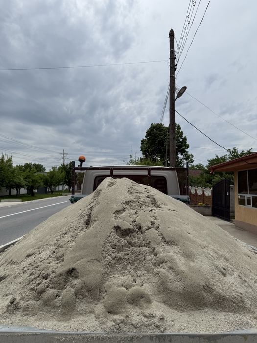 Nisip, piatra, sort, balast, pământ + transport basculabil