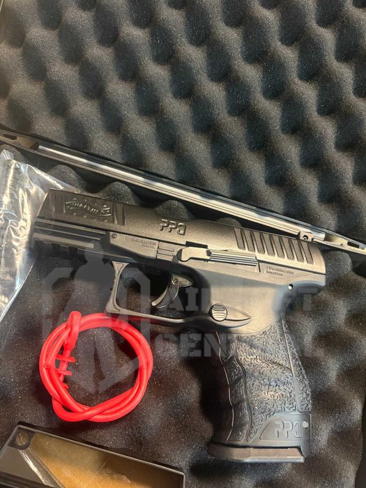 Cel mai puternic pistol paintball7.5jWalther cal.43bile cauciuc vopsea