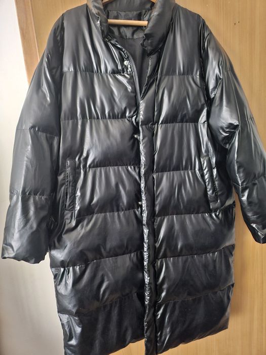 Дълго зимно яке лъскаво