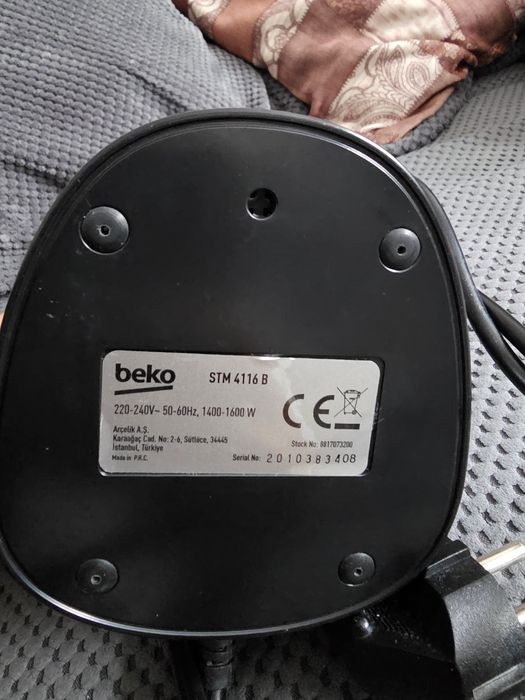 Aparat de calcat vertical beko 1600 w stm4116B in stare perfecta