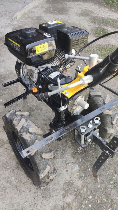 Продам мотоблок Huter MK8000