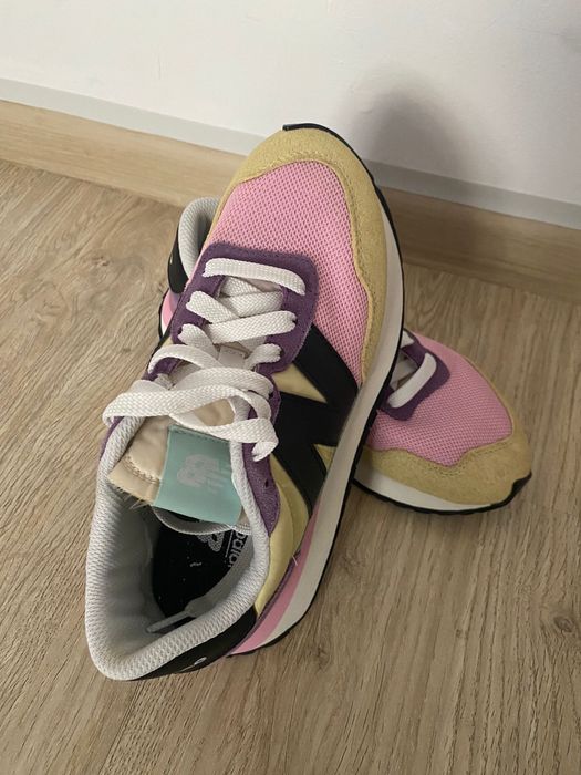 New Balance 237 Dama - Mărimea 36 - Purtati de 2-3 ori (Stare Excelentă)