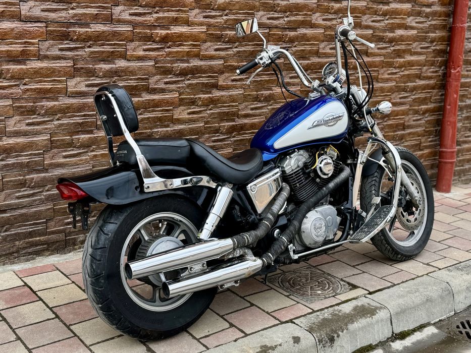 Honda Shadow VT  1100