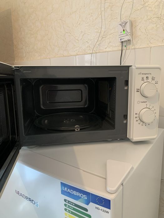 Продам микроволновку MAGNA 20 л