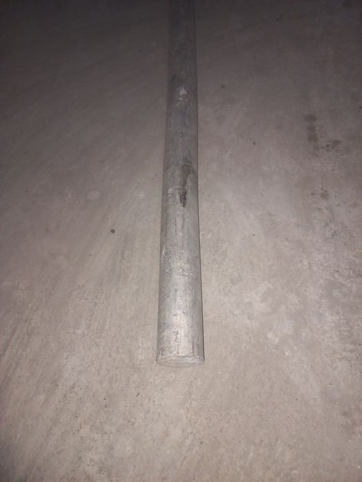 Продам алюминий  кругляк