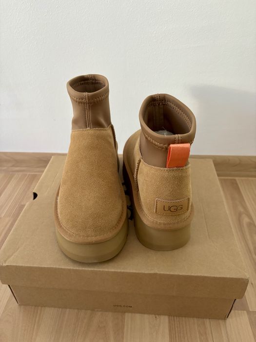 Ugg marimea 37 noi