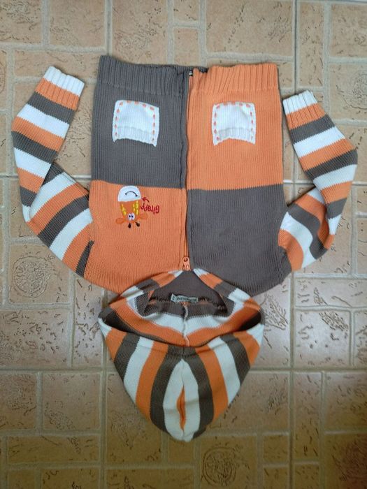 Кардиган /кофта/ олимпийка с капюшоном на 4-5 лет