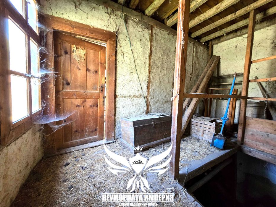 Продавам двуетажна къща 120РЗП с 152кв. двор в село Малево