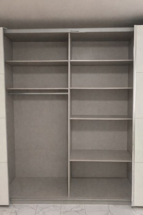 Rez/Dressing/Dulap 360/230/60 cm 4 usi culisante stucla alba maro