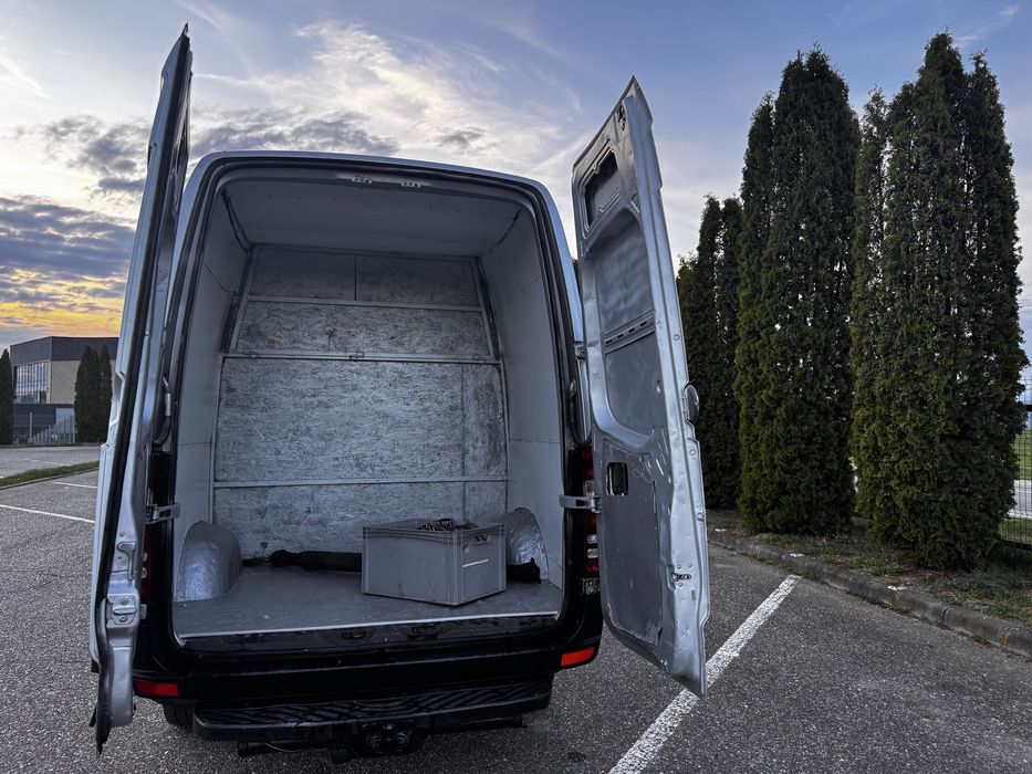 Vând Mercedes Sprinter