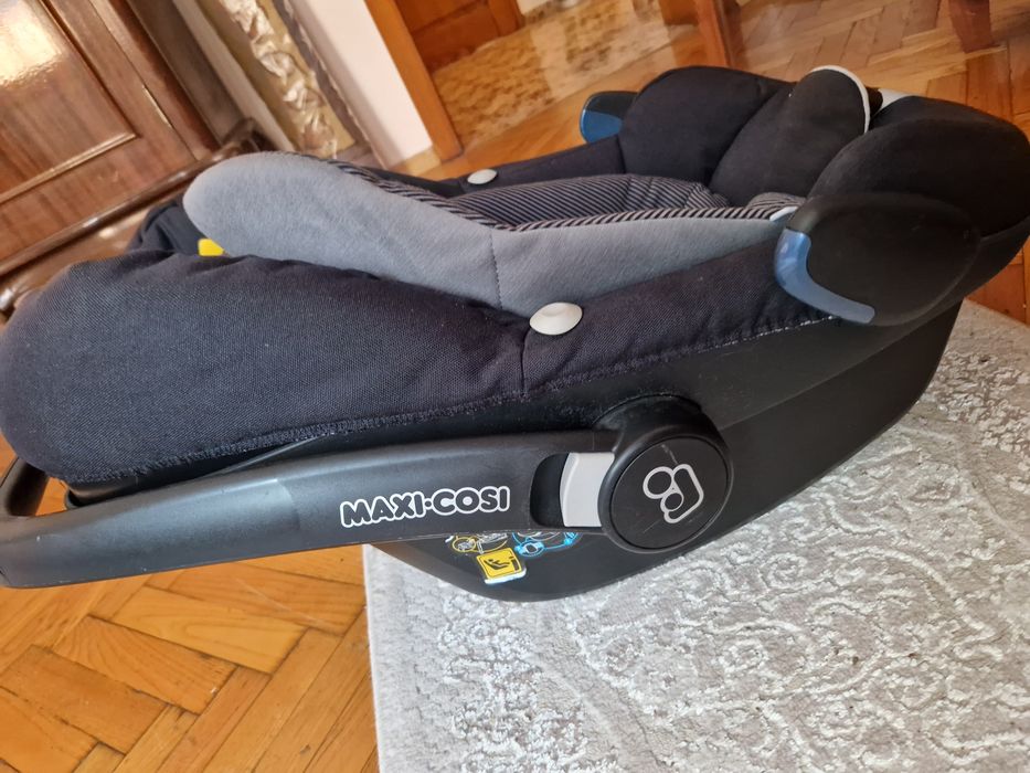 Столче за бебе до 12кг Maxi cosi Pebble plus