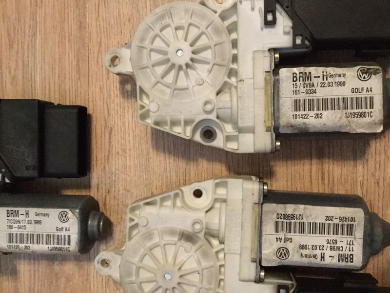 Голф 4 на части VW Golf 4 1,9tdi полуоска носачи табло стъкло машинка