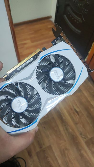 Продам видеокарту RX460  2GB
