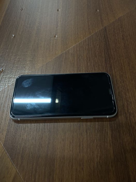 Iphone11 128gb beliy svet