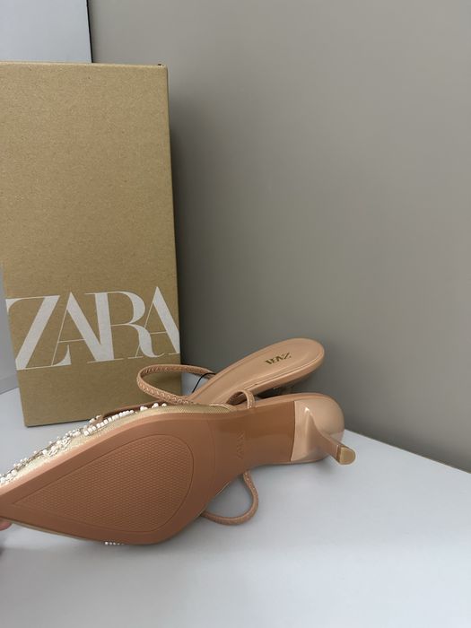 Женские новые босоножки