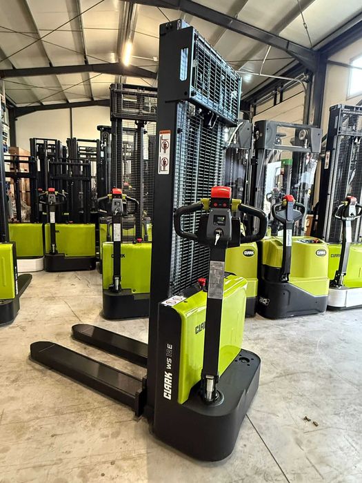 Transpaleta Liza Electrica Noua CLARK 1,2T Germania din STOC