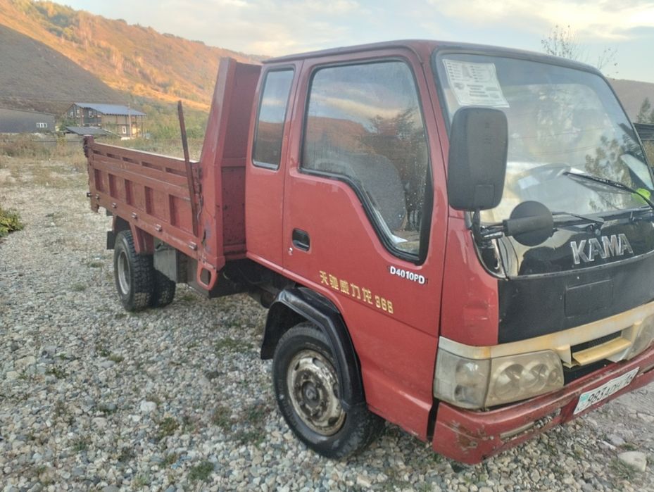 Продам отличный самосвал