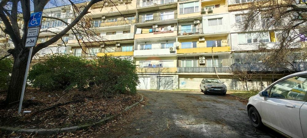 Гараж под наем, кв.Чайка, ЙГ