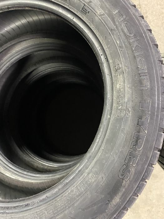 На 18 225/60 Нокия