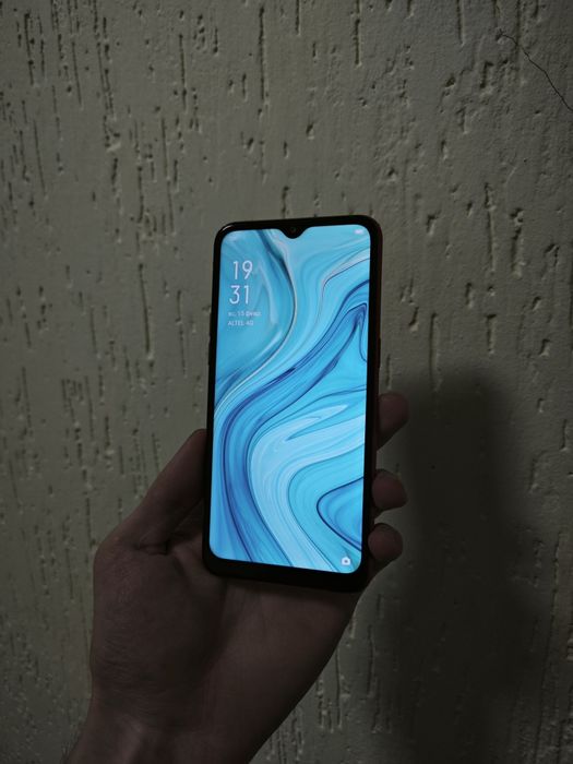 Продам смартфон Oppo