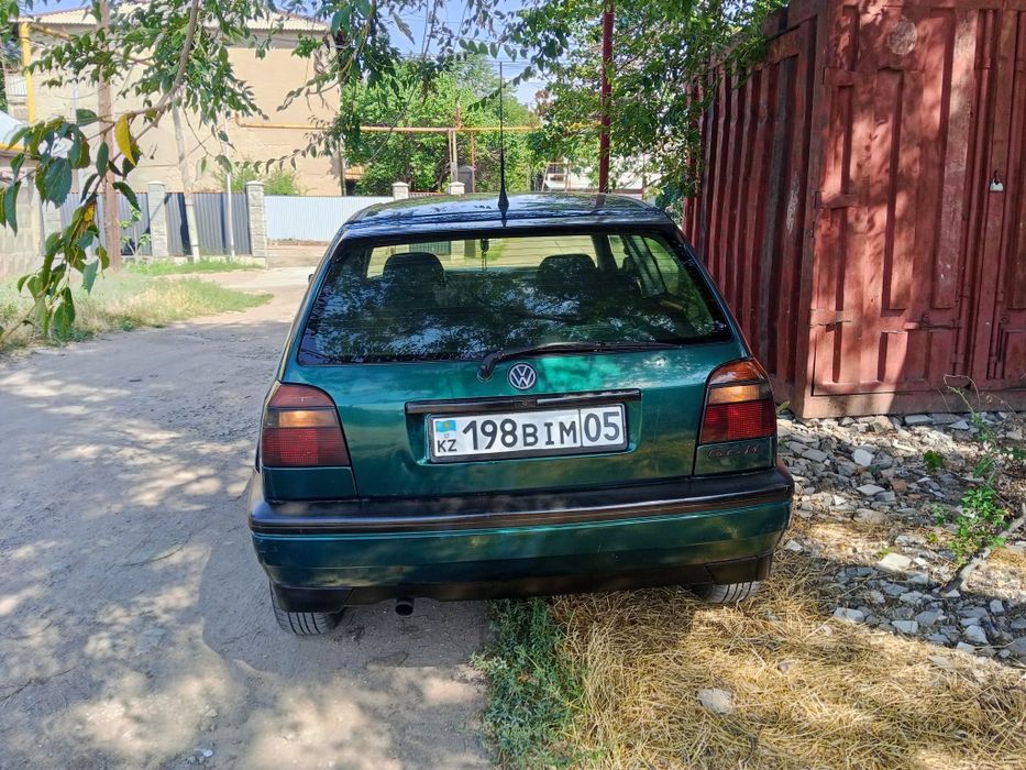 Гольф 3 купе  1.6 1994