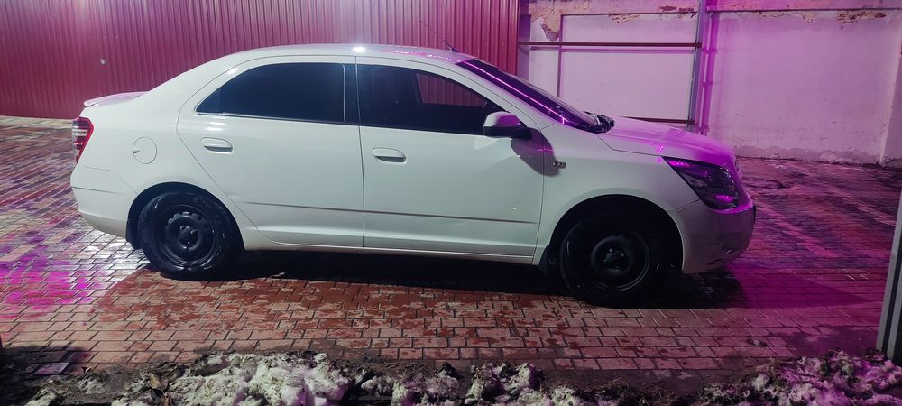 Cobolt sotiladi 2019 mexanika 
Yurgan masofasi 154.000 ming
90 talik G