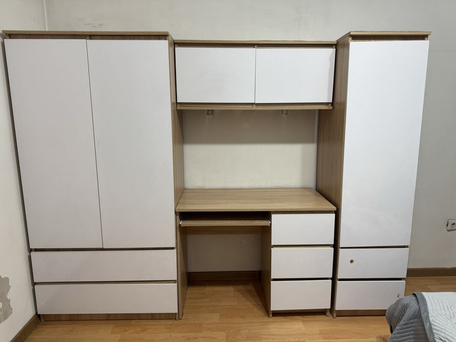 Спальный гарнитур