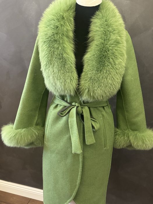 Oferta haina de blana naturala