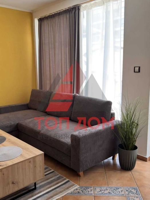 Дава се под наем Тристаен апартамент в Варна, Гръцка махала - 120 кв.м за 1000 € - Снимка #3