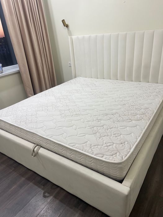 Кровать новая двуспальная