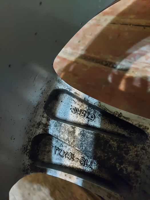 Продам комплект дисков