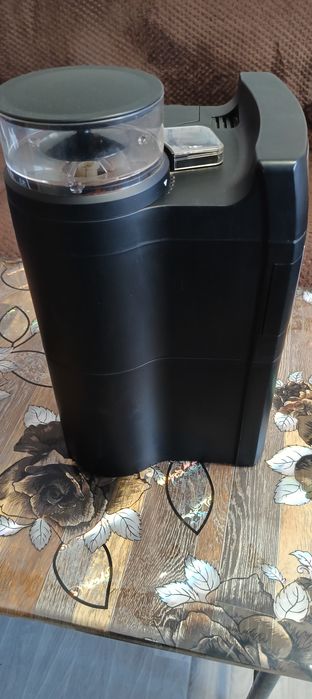 Кафемашина със автм.мелница