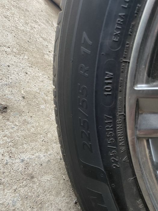 Продам диски с резиной