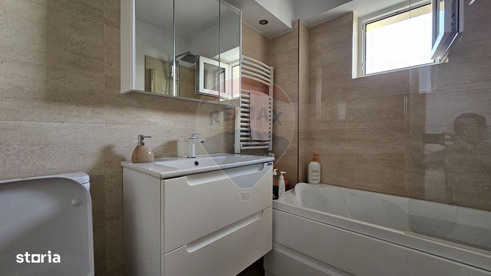 Apartament cu 3 camere decomandat de vânzare Burdujeni, Suceava