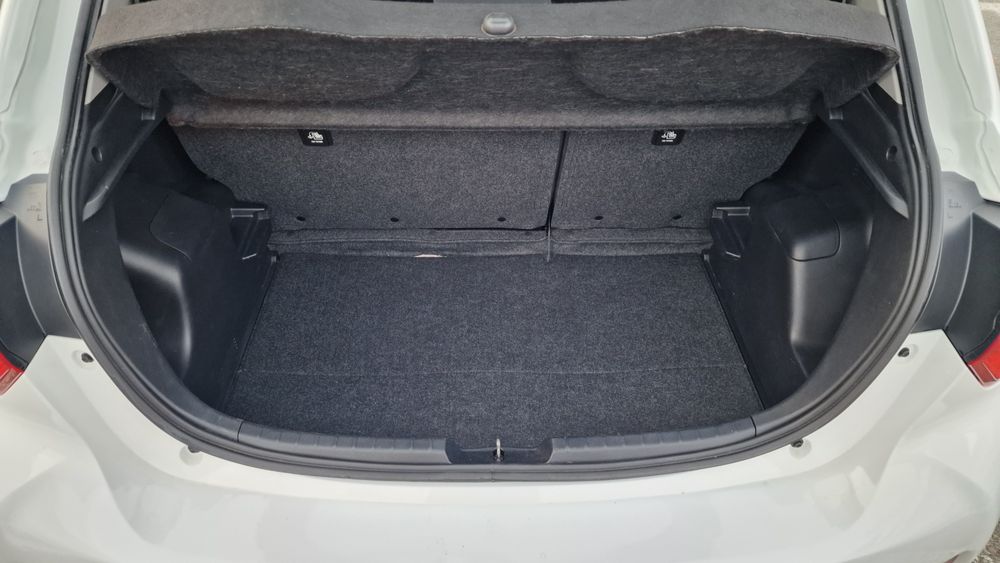 Toyota Yaris hibrid