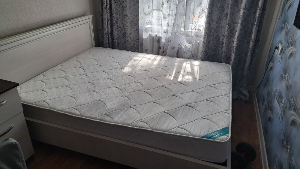 Продам кровать новая
