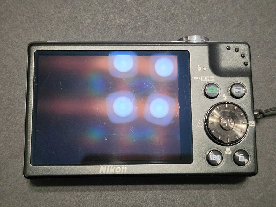 Aparat foto digital compact Nikon Coolpix S640 12.2MP 5xZoom