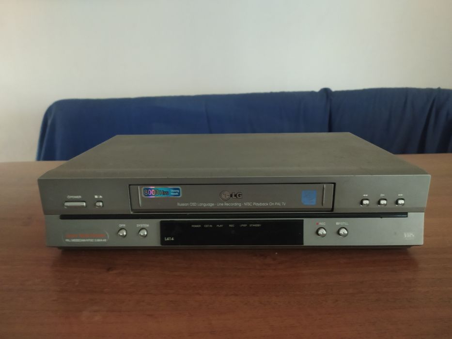Продам видеомагнитофон